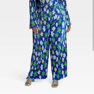 Sammy B x Target high waisted pleated floral pants.